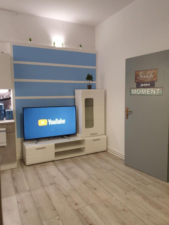 Central Lichtenberger Apartment For 6 People Берлин Екстериор снимка