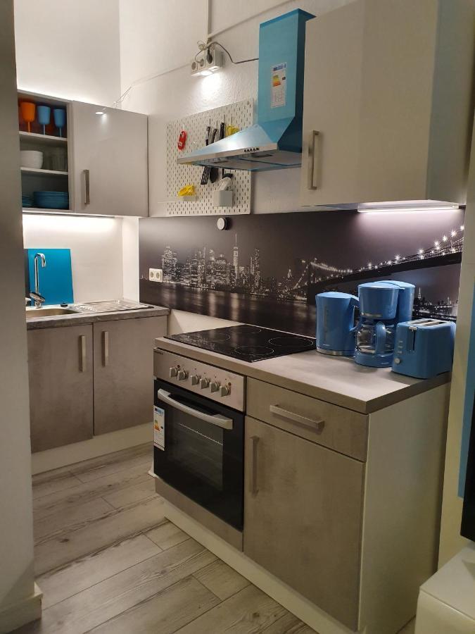 Central Lichtenberger Apartment For 6 People Берлин Екстериор снимка